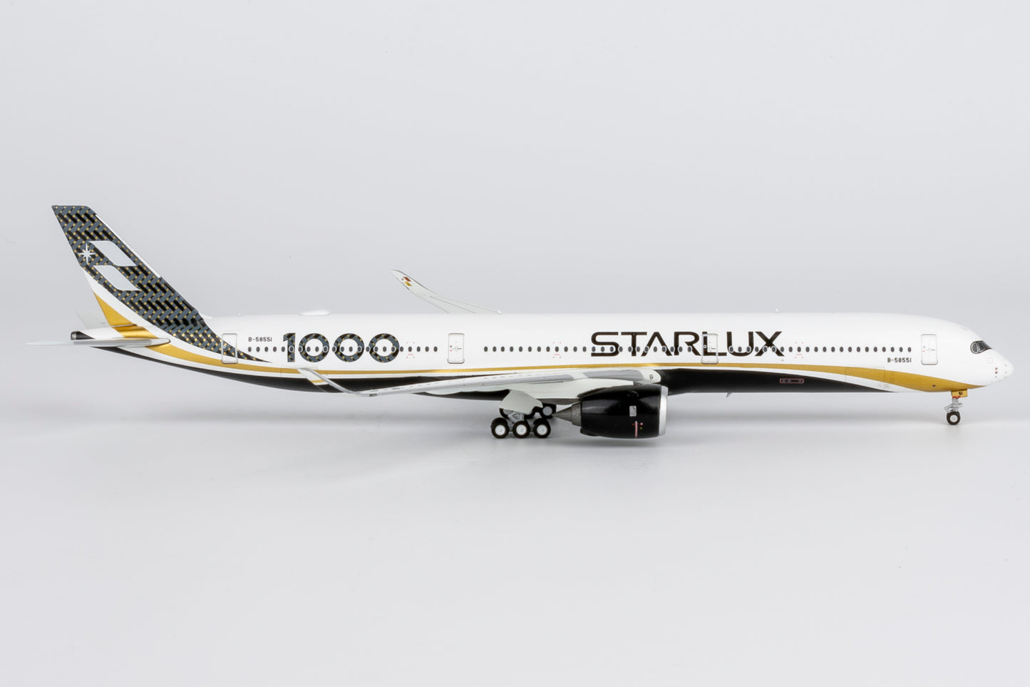 1:400 Starlux Airlines A350-1000 NG Models