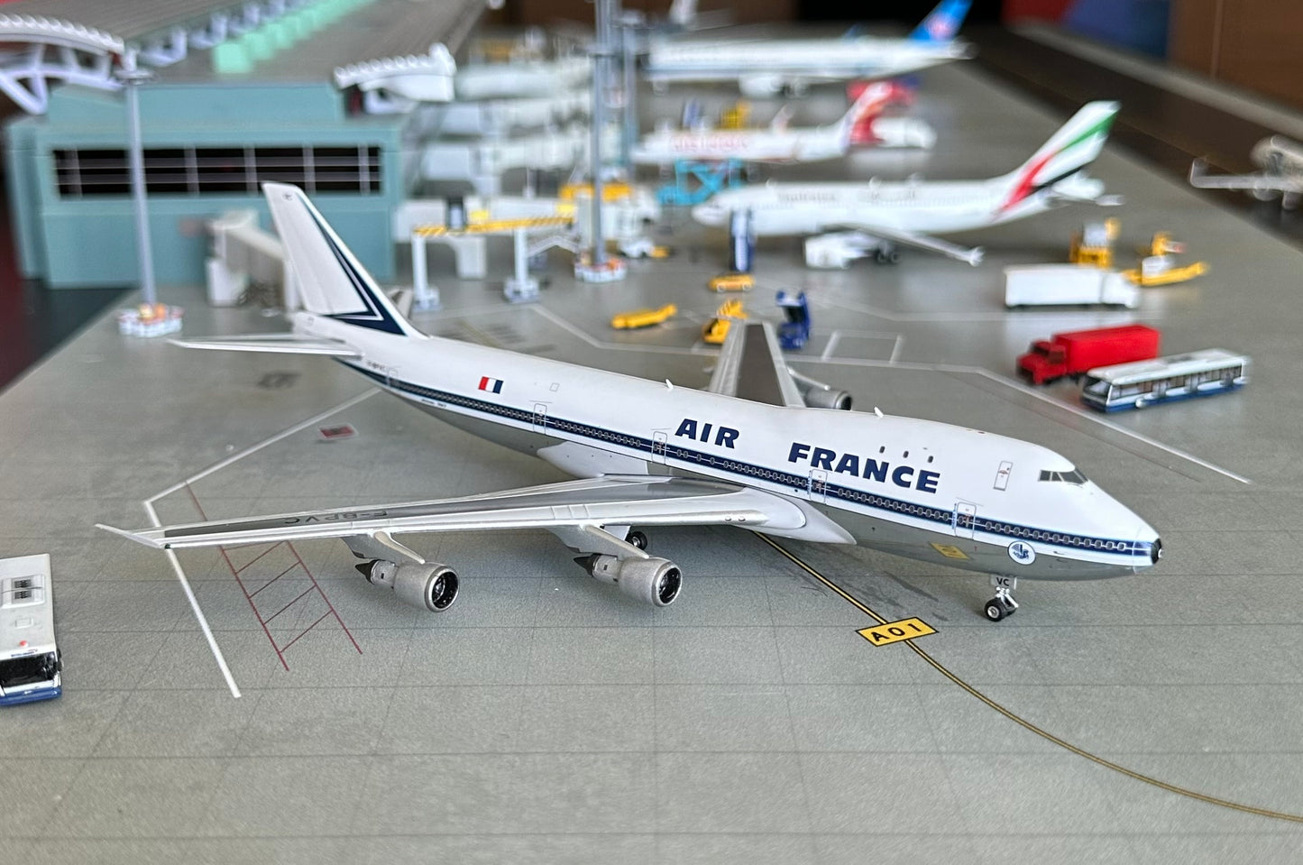 1:400 Air France B747-100 "Polish" Phoenix Models