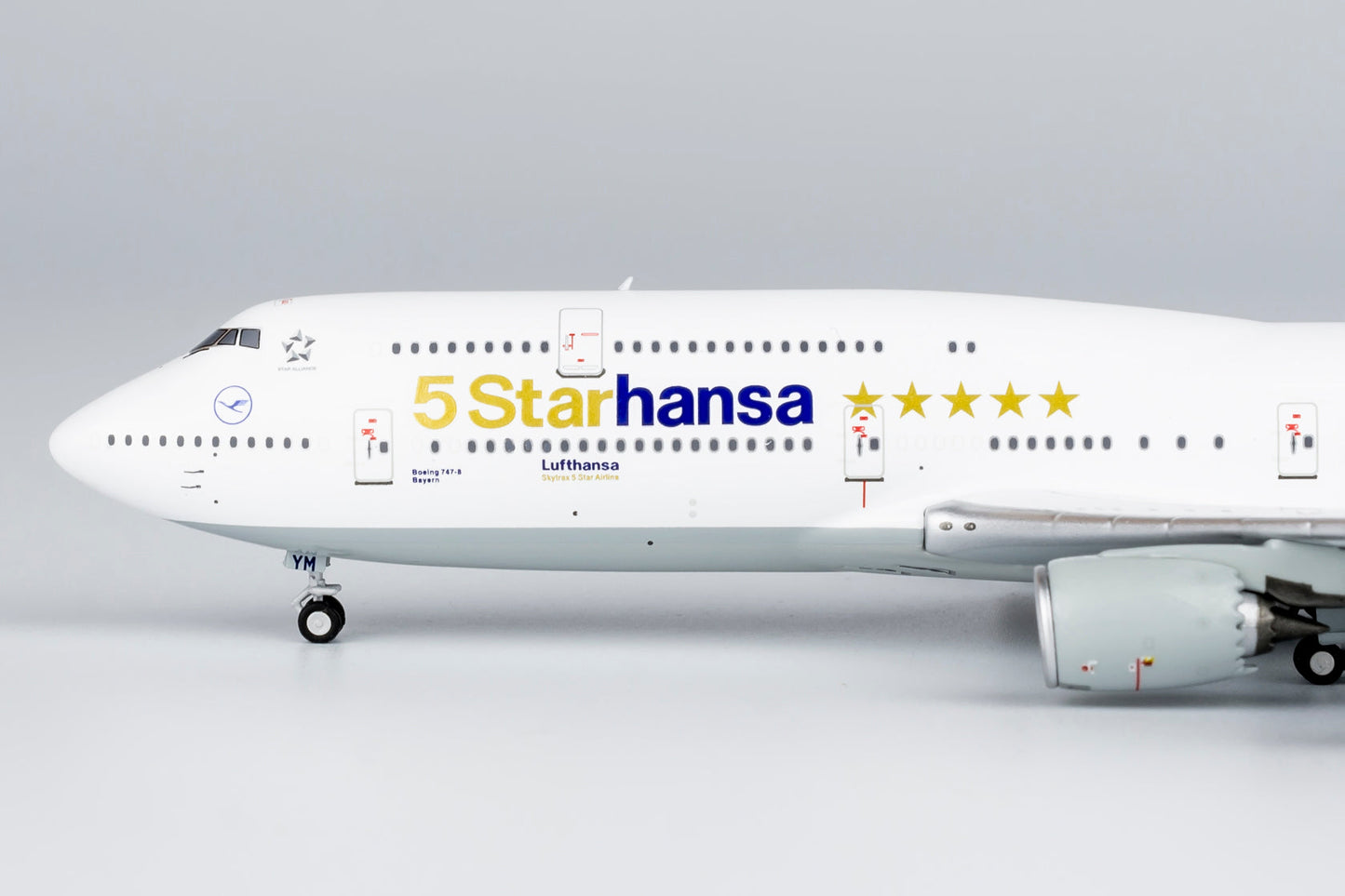 1:400 Lufthansa 747-8 "Starhansa" NG Models