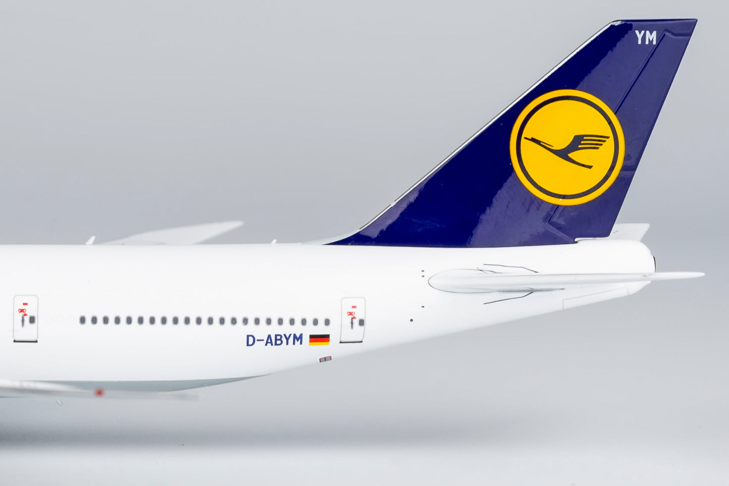 1:400 Lufthansa 747-8 "Starhansa" NG Models