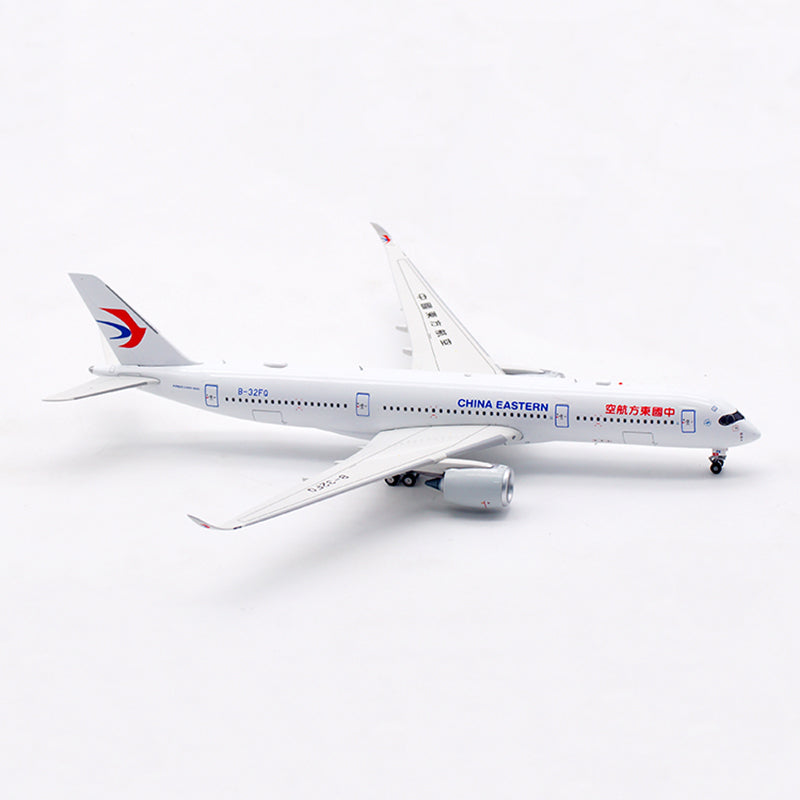 Pre-order 1:400 China Eastern A350-900 detachable gear Aviation 400