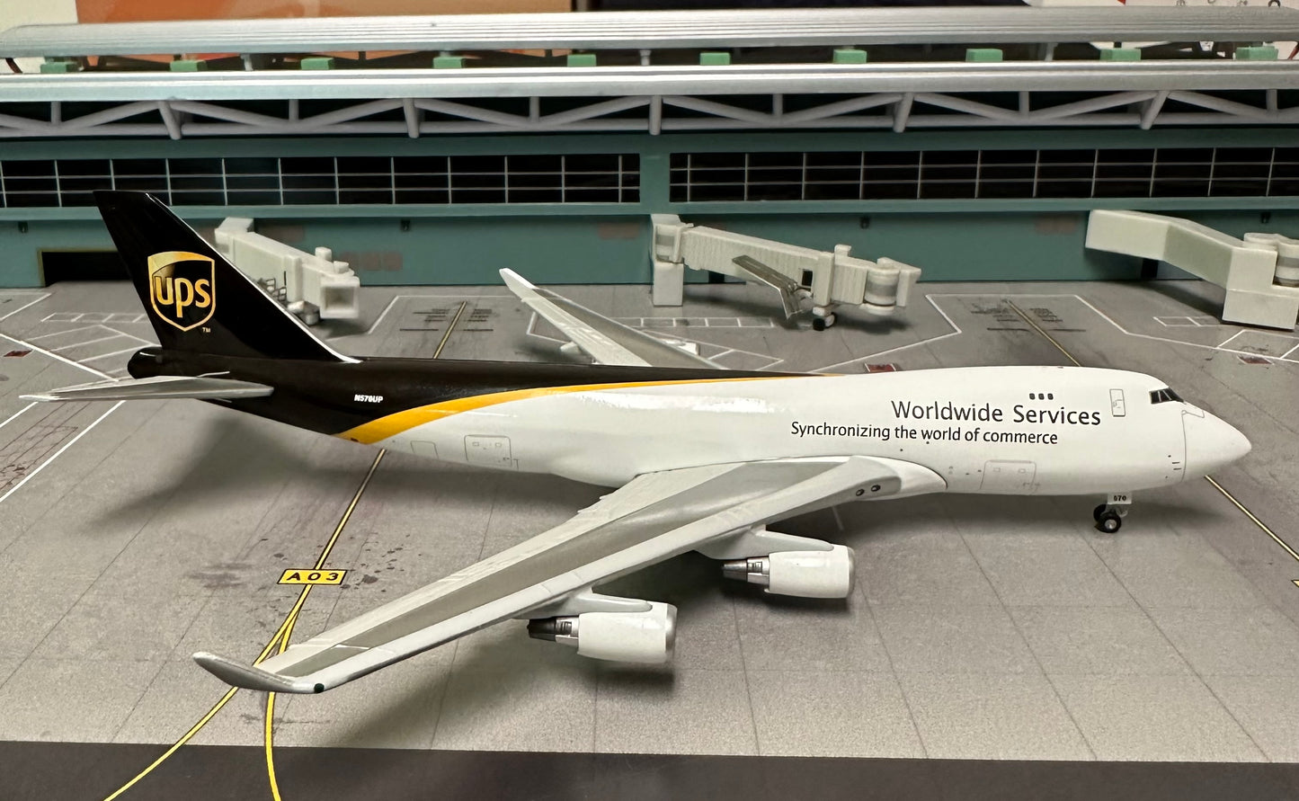 1:400 UPS B747-400F Gemini Jets