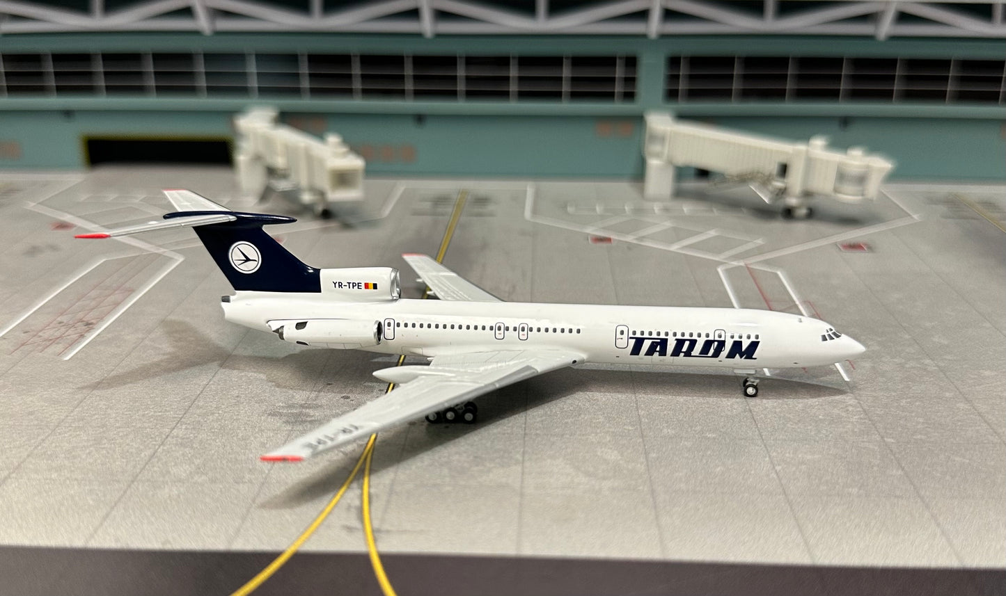 1:400 Tarom Tu-154B NG Models