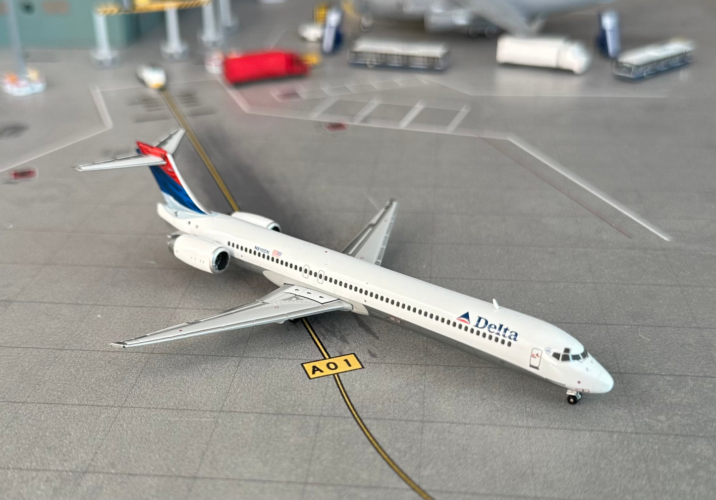 1:400 Detla Air Lines MD-90 "Colors in Motion" Gemini Jets