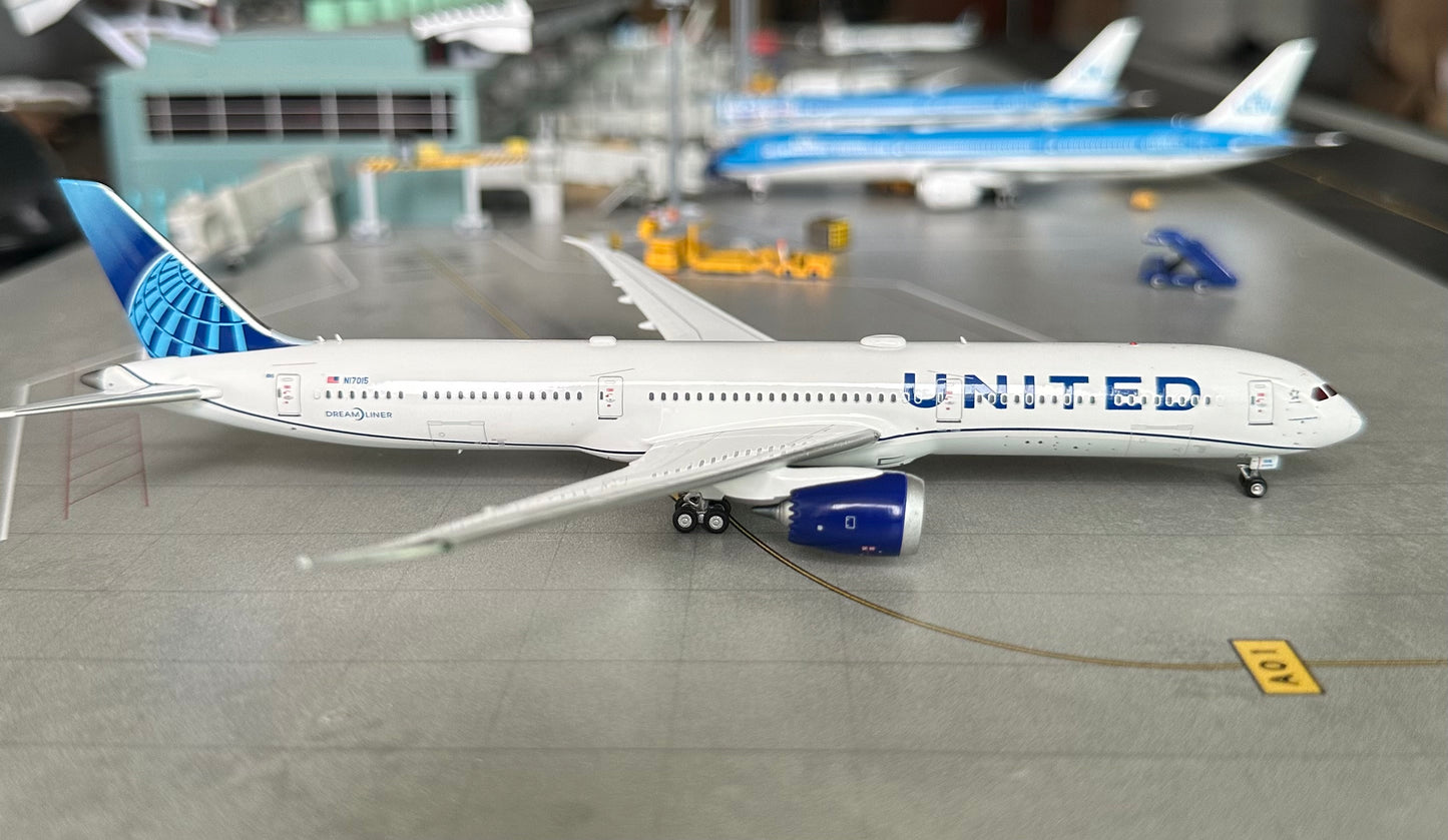 1:400 United Airlines B787-10 Dreamliner New magnetic detachable landing gear Aviation 400