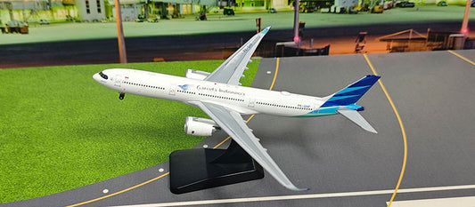 Pre-order 1:400 Garuda Indonesia A330-900 PK-GHF Aviation 400