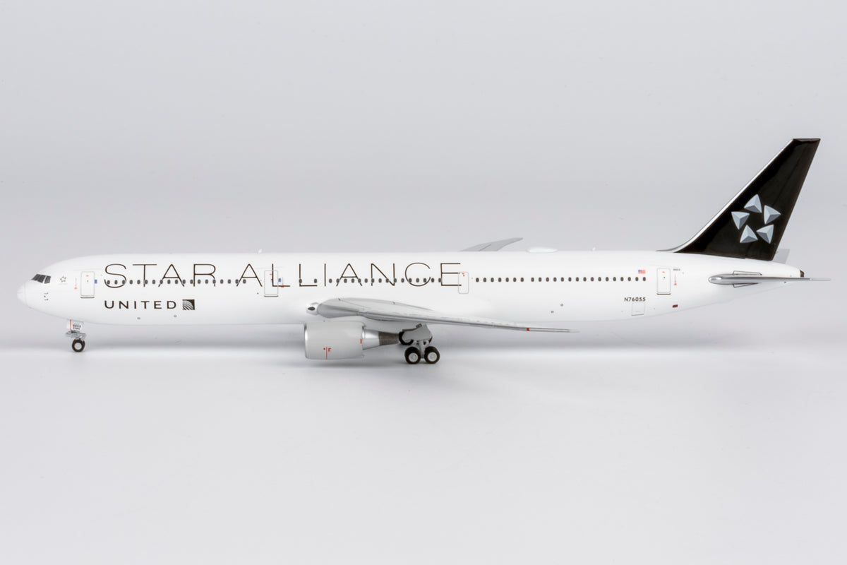 1:400 United Airlines B767-400ER “Star Alliance” s NG Models