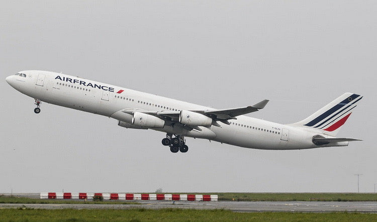 Pre-order 1:400 Air France A340-300 Phoenix Models