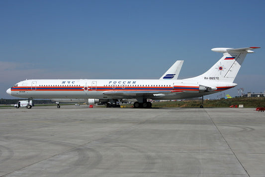 Pre-order 1:400 Russia Emercom IL-62 Phoenix Models