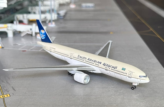 1:400 Saudi Arabian Airlines B777-200 Jet X