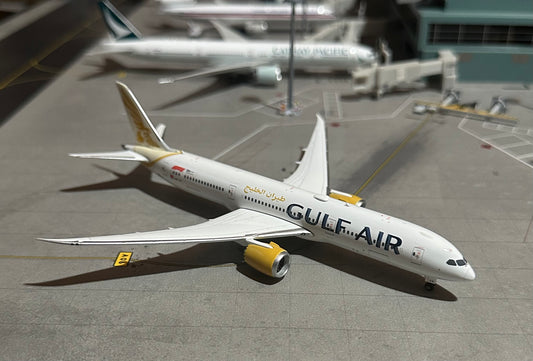 1:400 Gulf Air B787-9 Dreamliner Phoenix Models