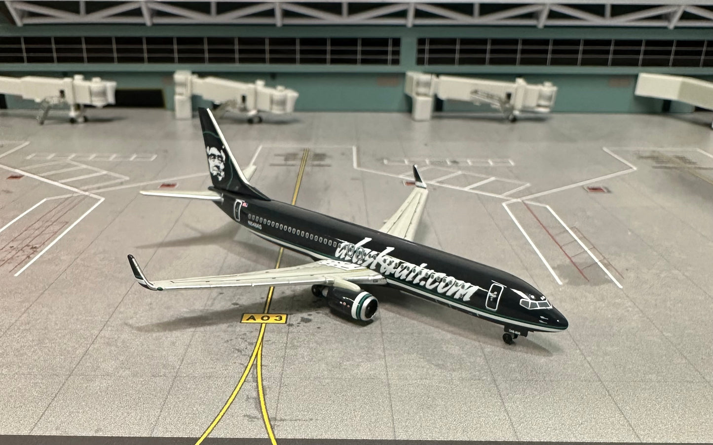 1:400 Alaska Airlines B737-800 Gemini Jets