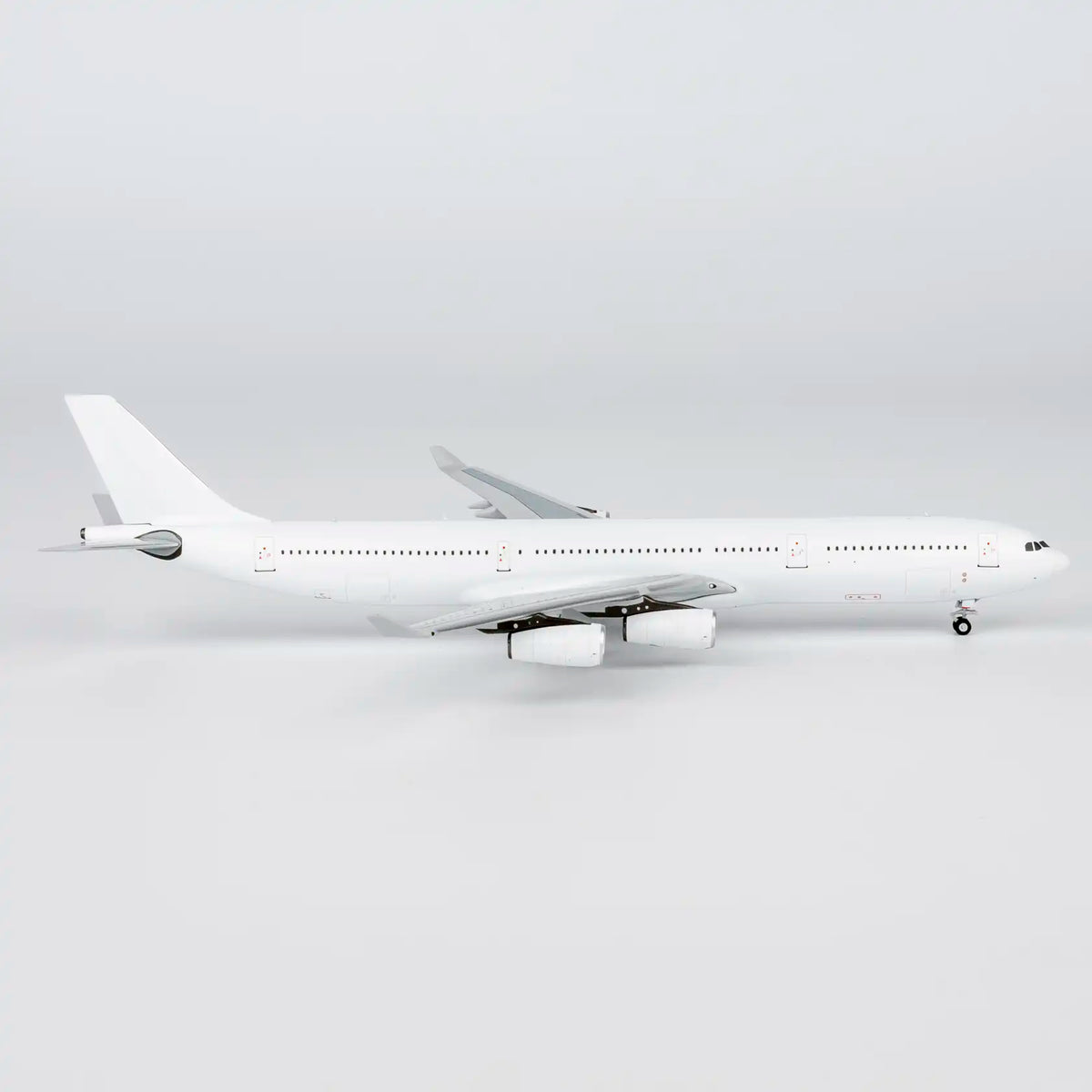 1:400 Blank Model A340-300 NG Models