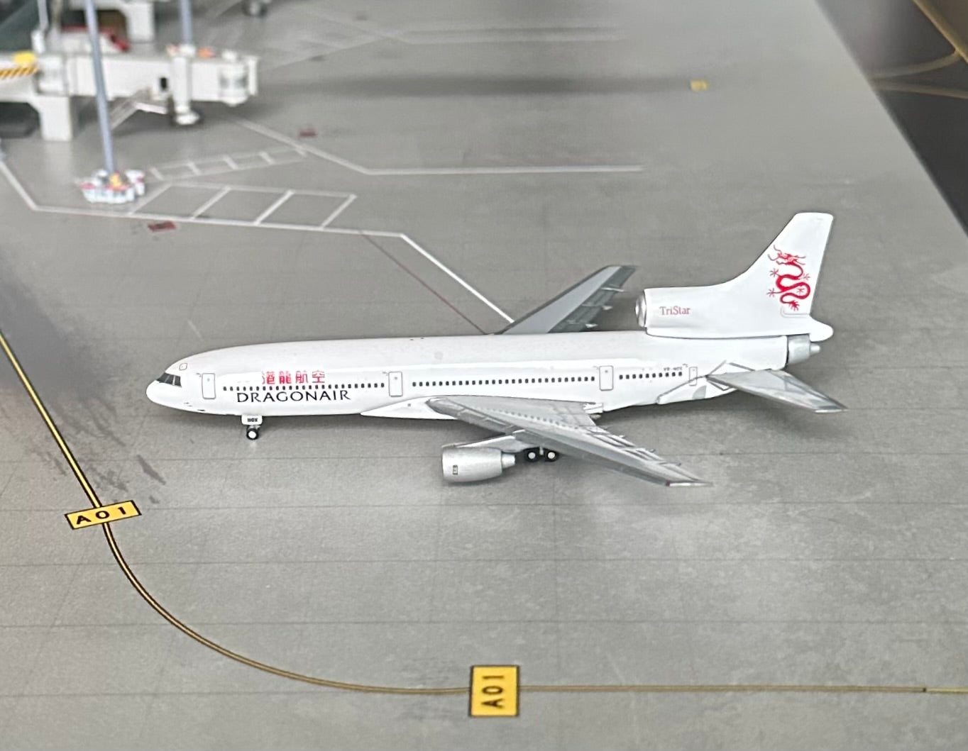 1:500 DragonAir Lockheed L-1011 Tristar Herpa Wings