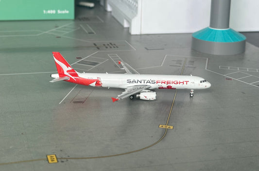 1:400 Qantas Freight A321-200 “Santa’s Freight” Phoenix Models