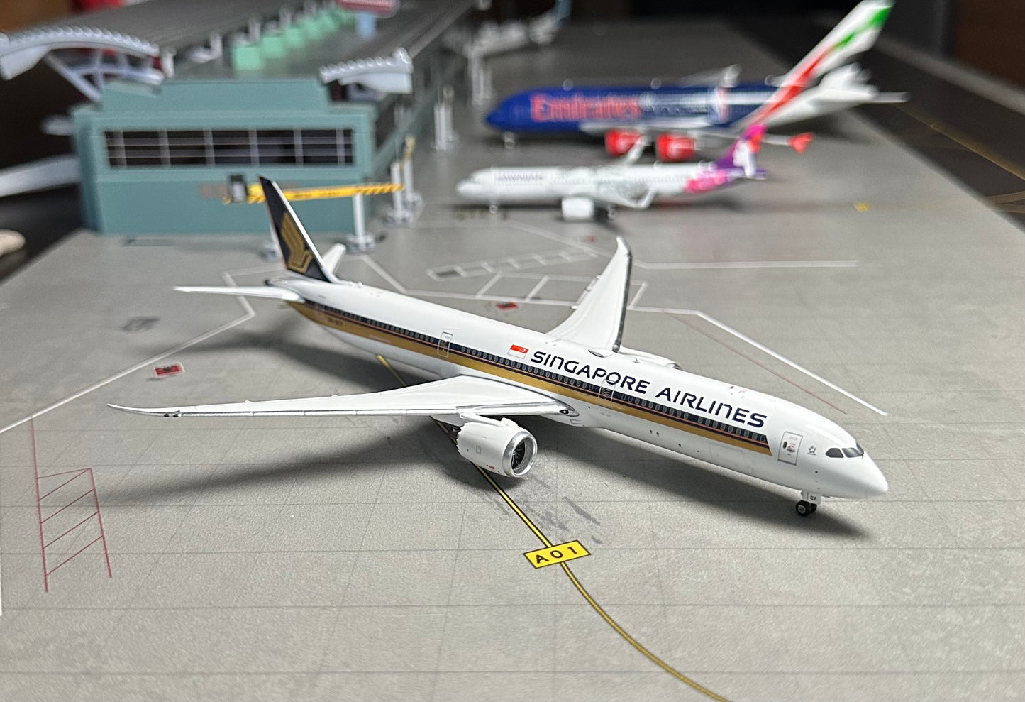 1:400 Singapore Airlines B787-10 Phoenix Models