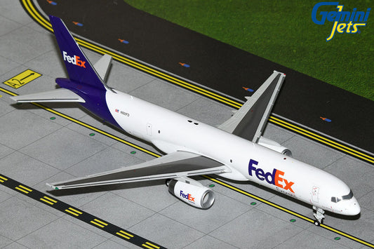 1:200 FedEx Express B757-200SF Gemini200