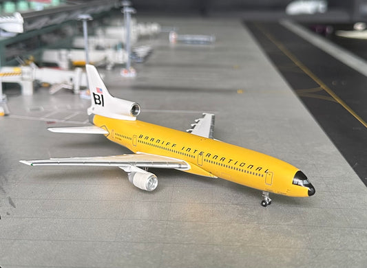 1:400 Braniff International Lockheed L-1011 Tristar Yellow* Jet X