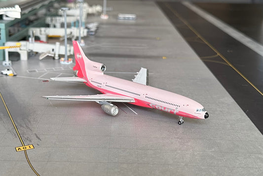 1:400 Courtline Lockheed L-1011 Tristar Pink Jet X