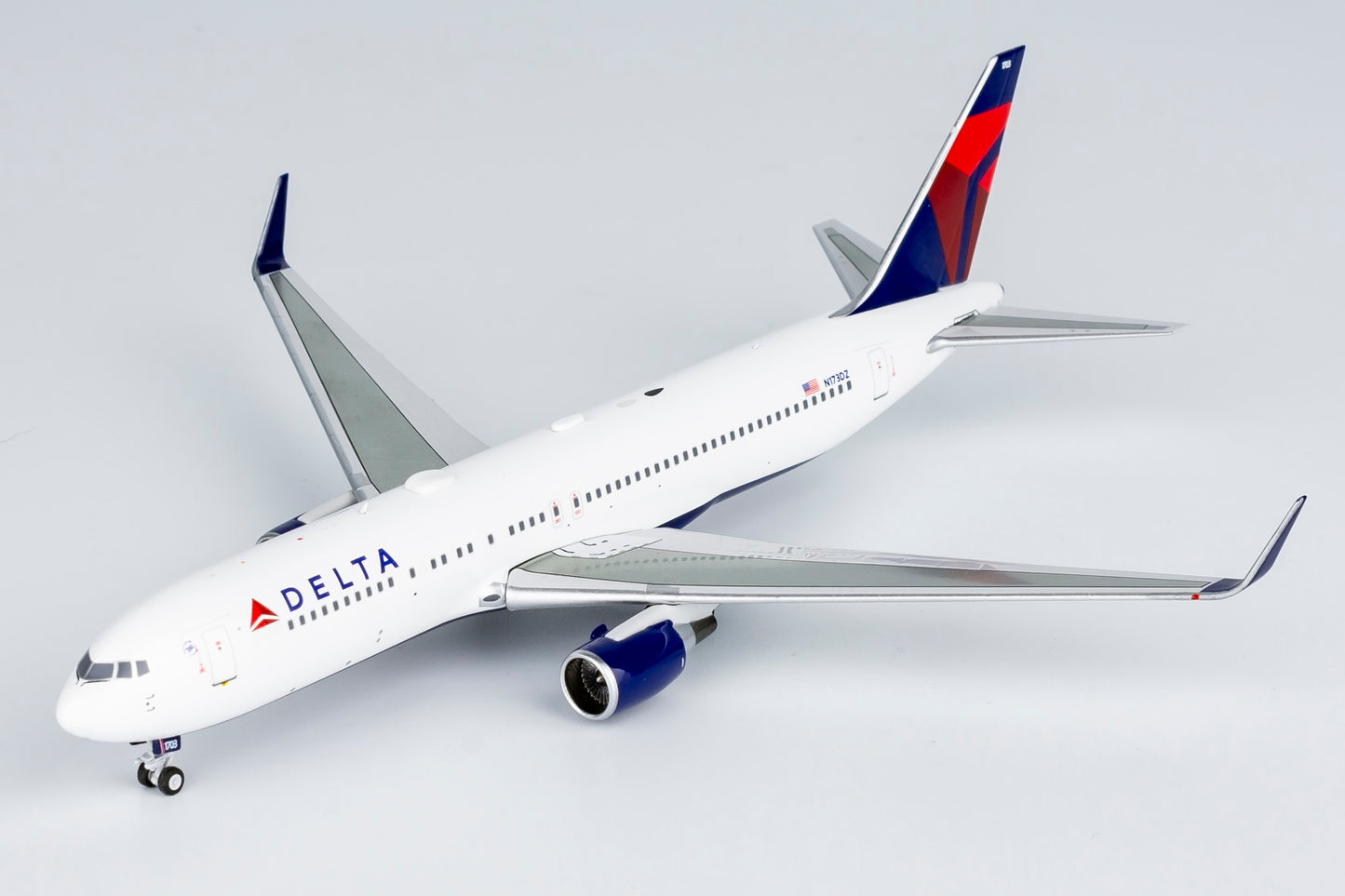 1:400 Delta Air Lines 767-300ER (with CF6 engines) NG Models