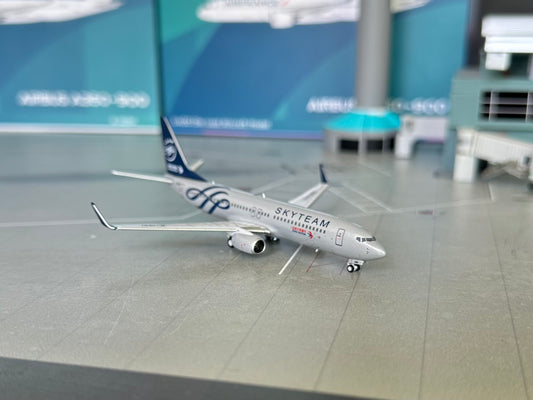 1:400 China Eastern Airlines B737-800 “Skyteam” AeroPolaris