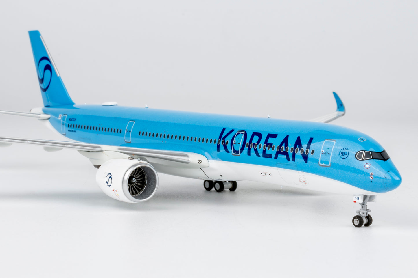 1:400 Korean Air A350-900 NG Models Ultimate Collection*