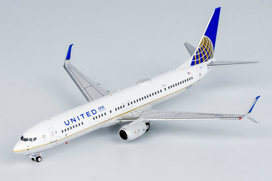 1:400 United Airlines B737-900ER "CO-UA merged livery; with scimitar winglets; with one hundred title" NG Models