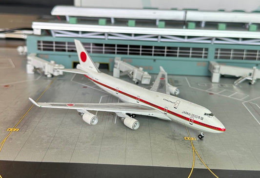 1:400 Japan Government B747-400 Gemini Jets