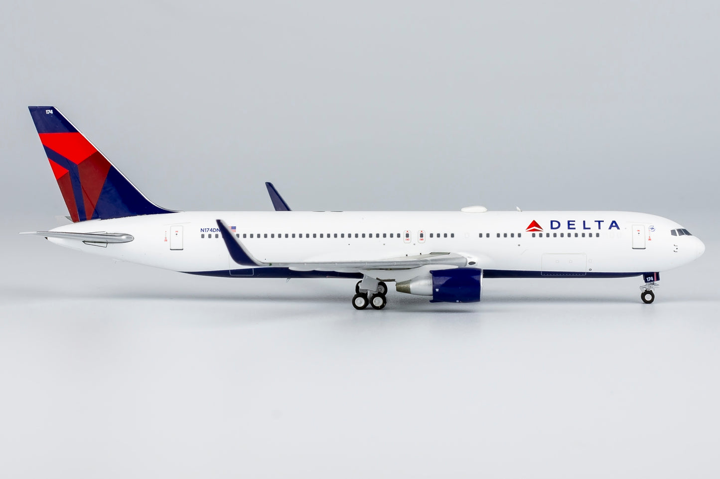 1:400 Delta Air Lines 767-300ER (PW4000 engines) NG Models