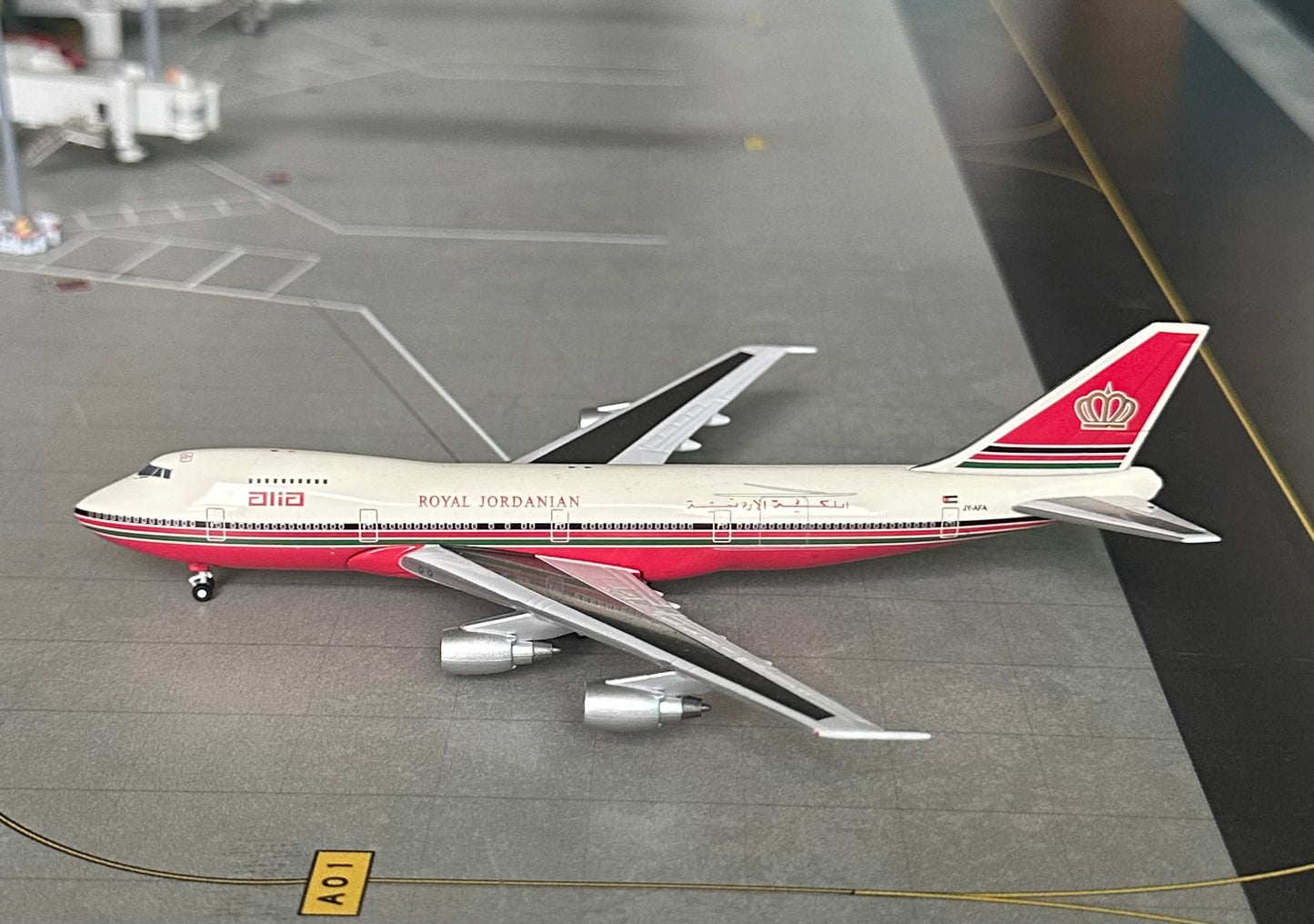 1:500 Royal Jordanian B747-200 Inflight500