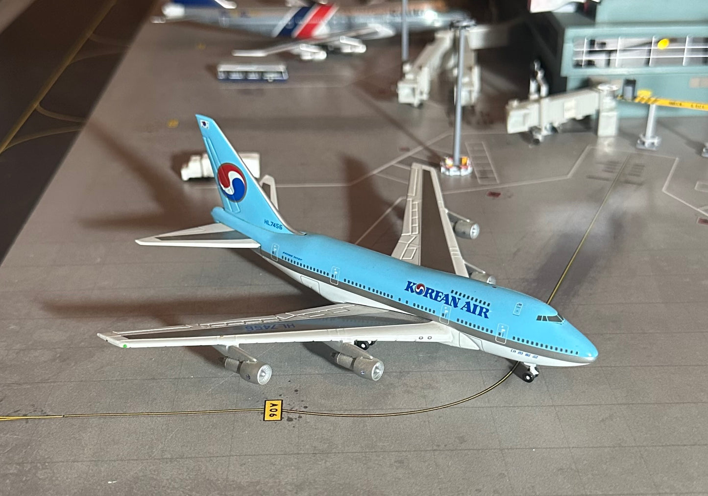 1:400 Korean Air B747SP Gemini Jets