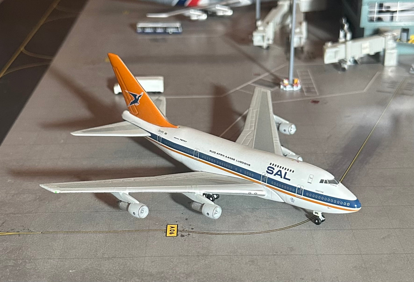 1:400 South African Airways B747SP Gemini Jets