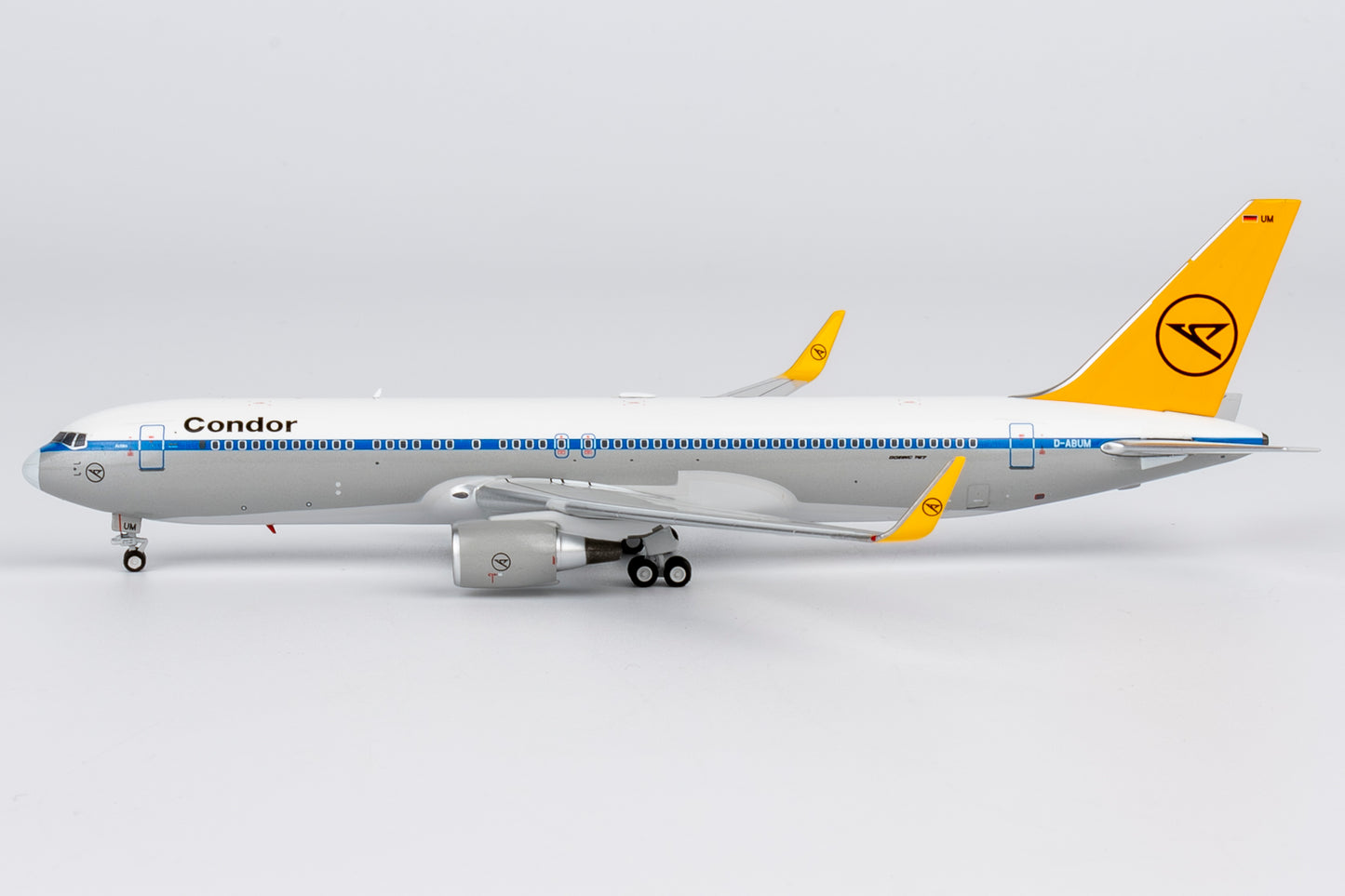 1:400 Condor B767-300ER D-ABUM White Nose cone NG Models