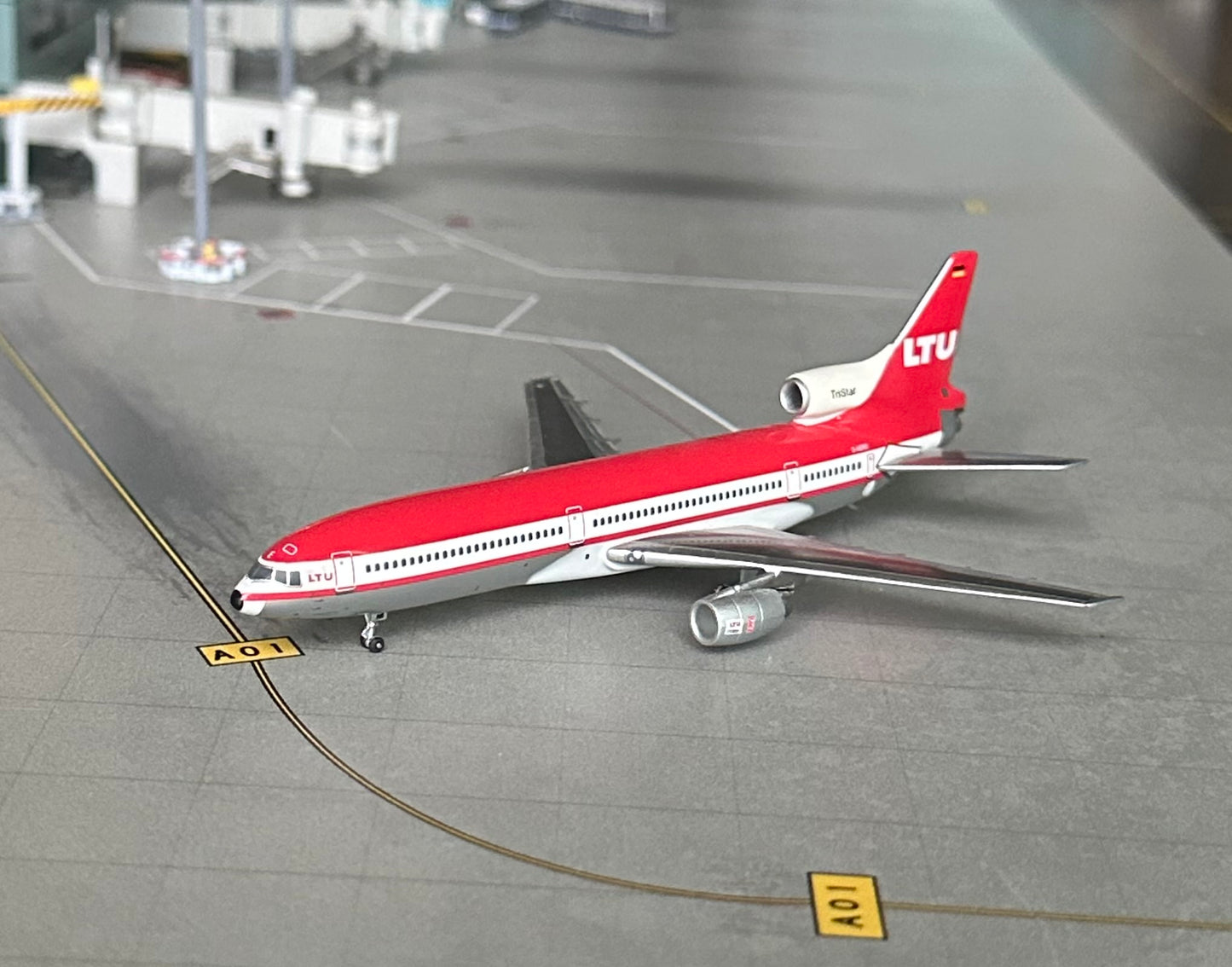 1:500 LTU Lockheed L-1011 Tristar Inflight500