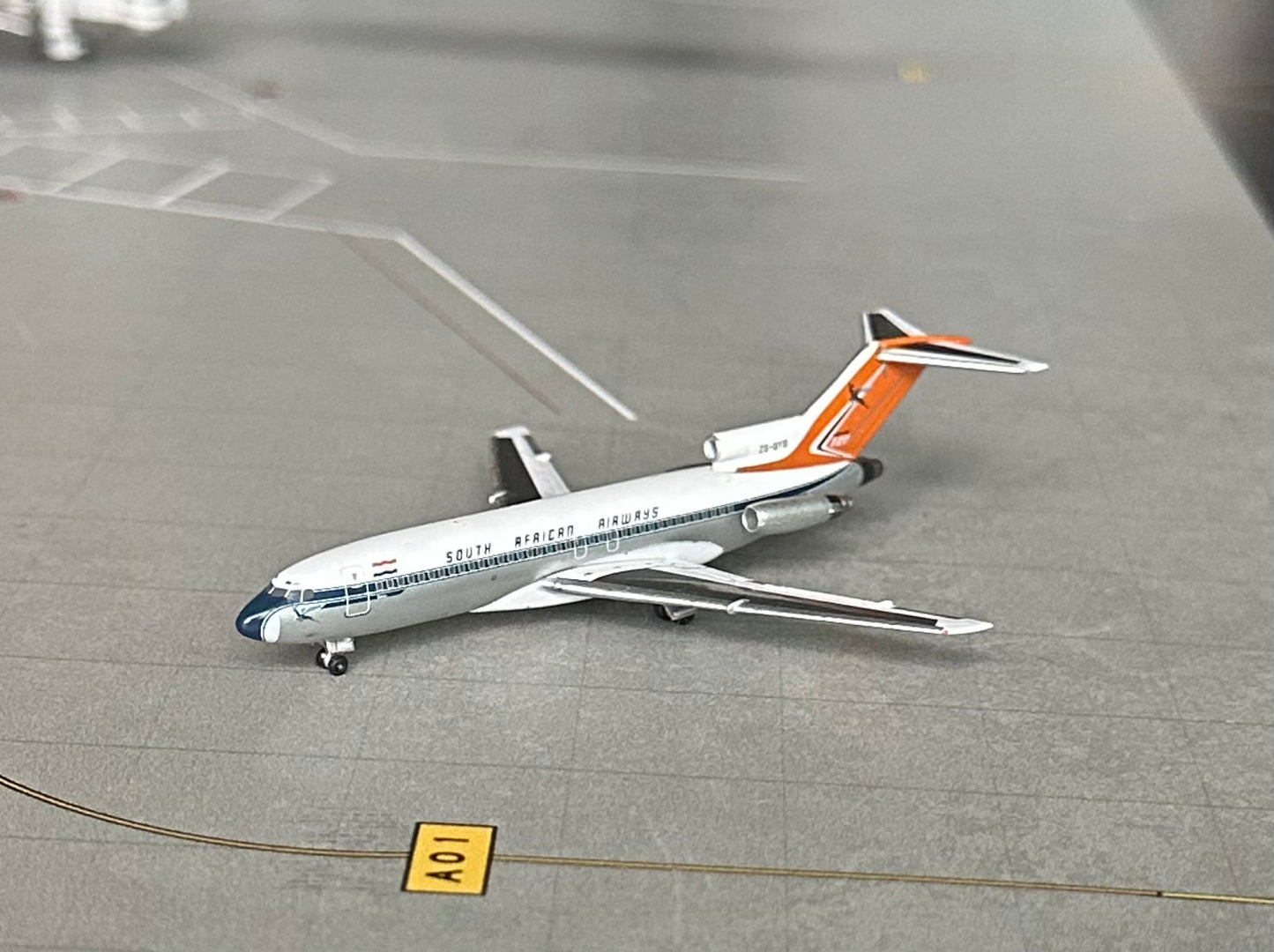 1:500 South African Airways B727-100 Inflight500