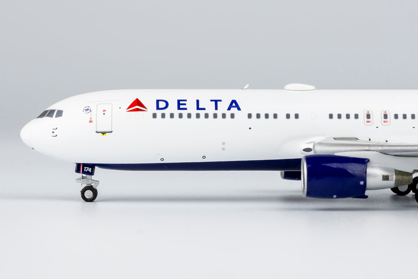 1:400 Delta Air Lines 767-300ER (PW4000 engines) NG Models