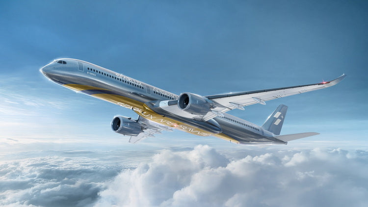 Pre-order 1:400 Starlux A350-1000 “AIRSORAYAMA Silver” Phoenix Models