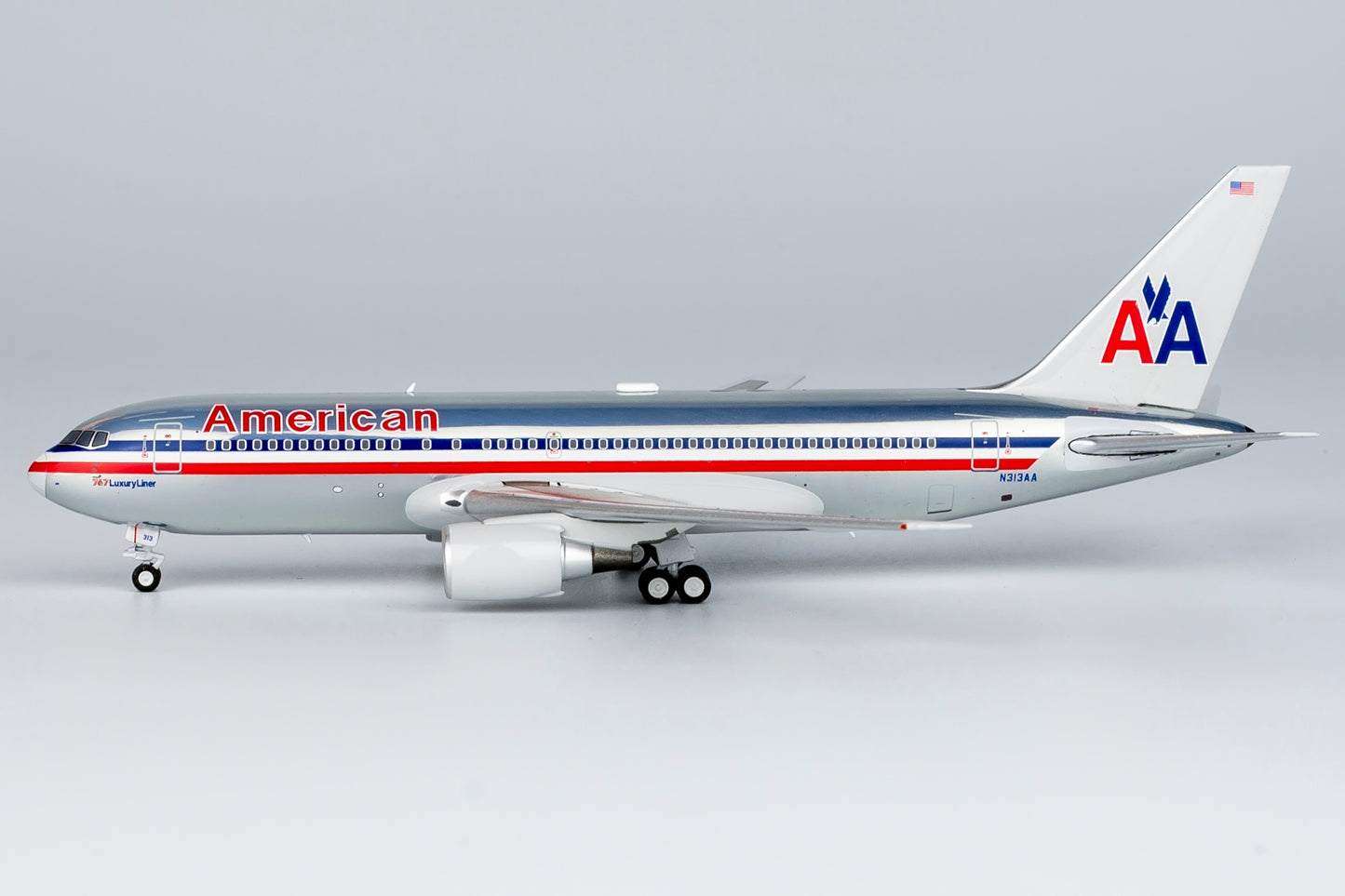 1:400 American Airlines 767-200 (Chrome CF6 engines; 767 Luxury Liner) NG Models