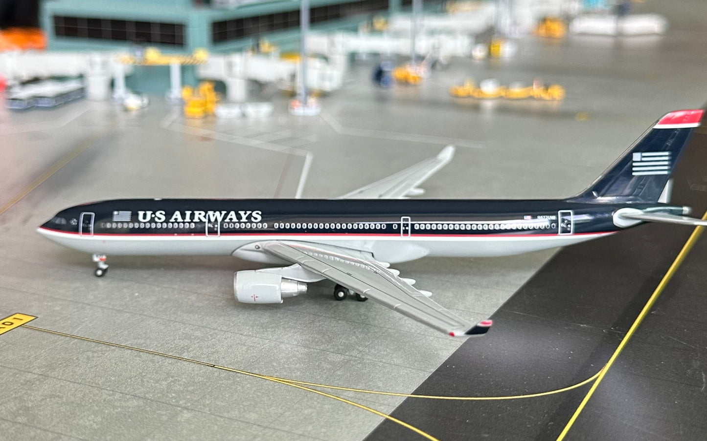 1:400 US Airways A330-300 Gemini Jets