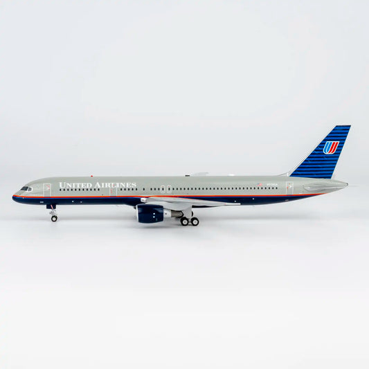 1:200 United Airlines B757-200 “Battleship Grey” NG Models