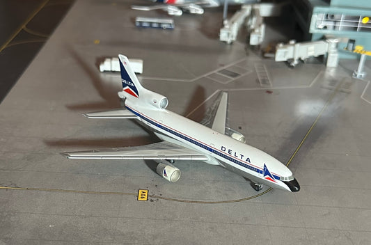 1:400 Delta Air Lines Lockheed L-1011-500 Herpa Wings