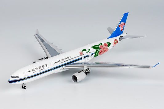 1:400 China Southern Airlines A330-300 (PW engines; Guangdong Lychee) (ULTIMATE COLLECTION) NG Models