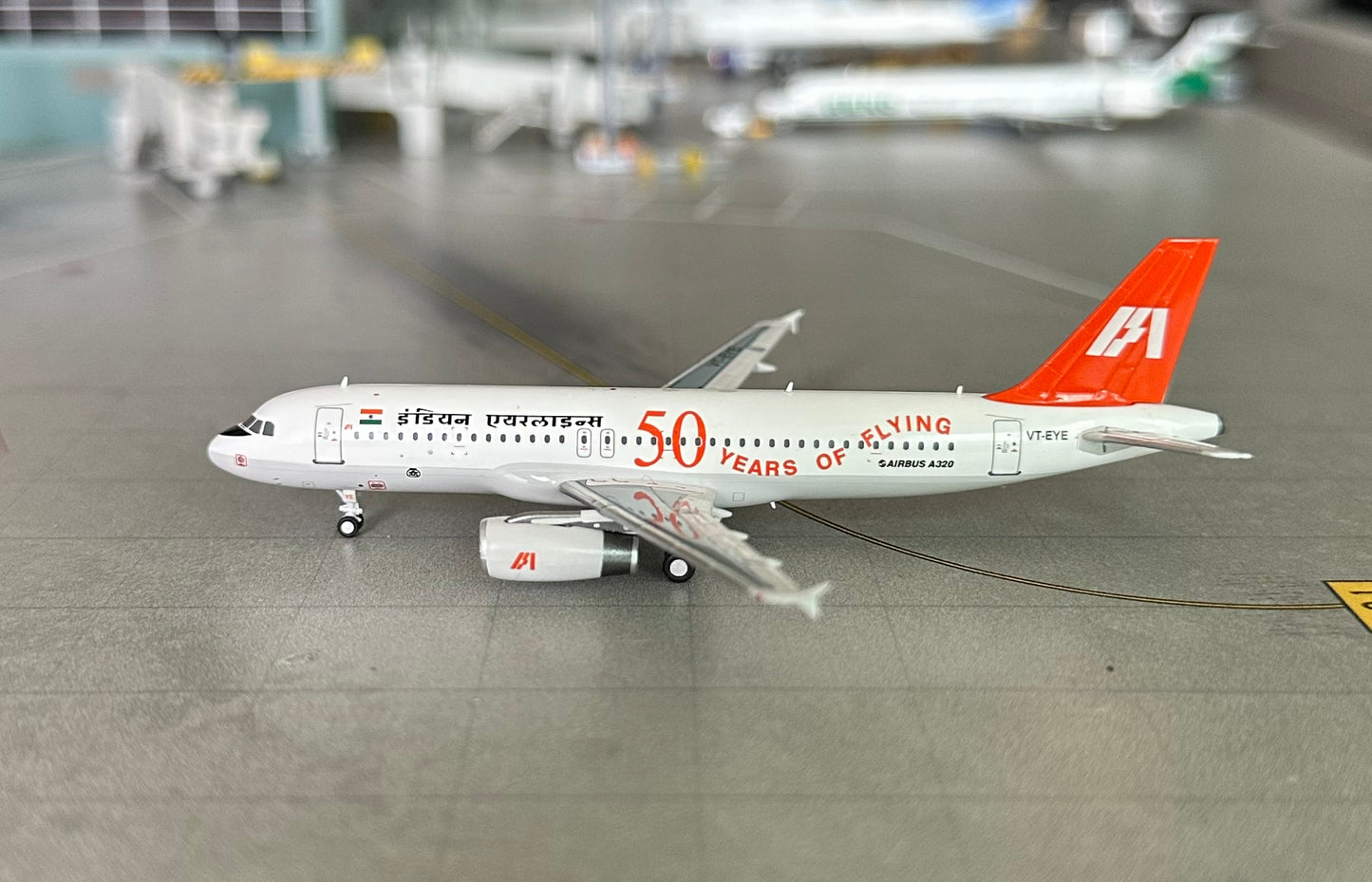 1:400 Indian Airlines A320-200 "50 Years of flying" VT-JETS Pandamodel