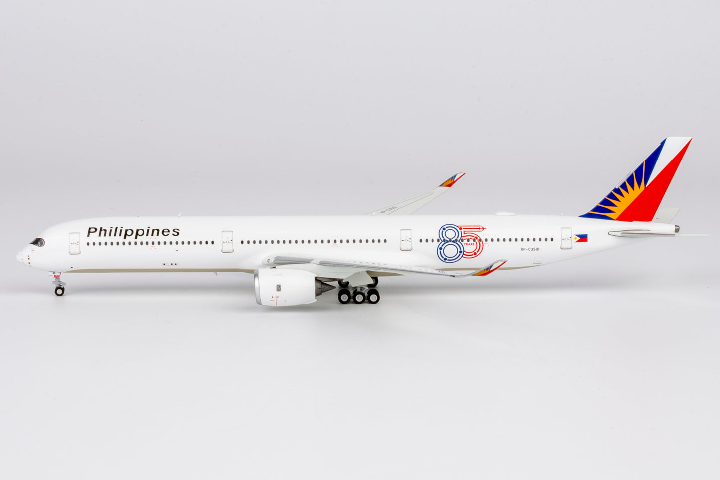 1:400 Philippines Airlines A350-1000 NG Models Ultimate Collection