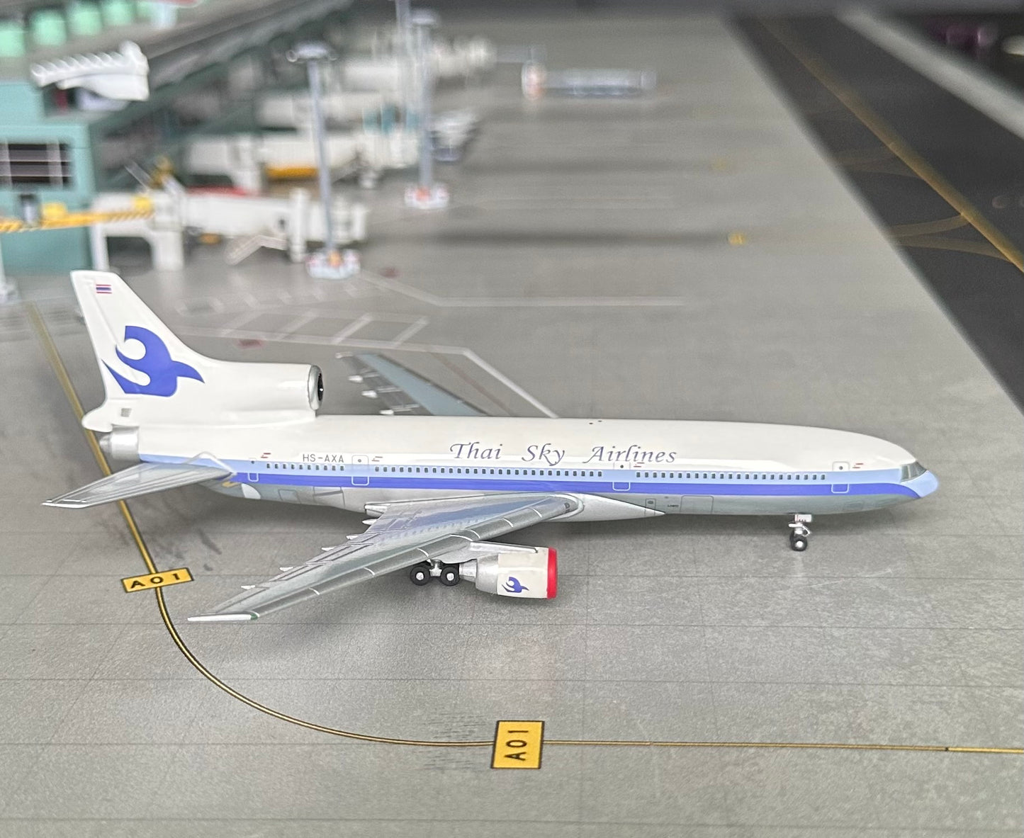 1:400 Thai Sky Airlines L-1011 Tristar BlueBox