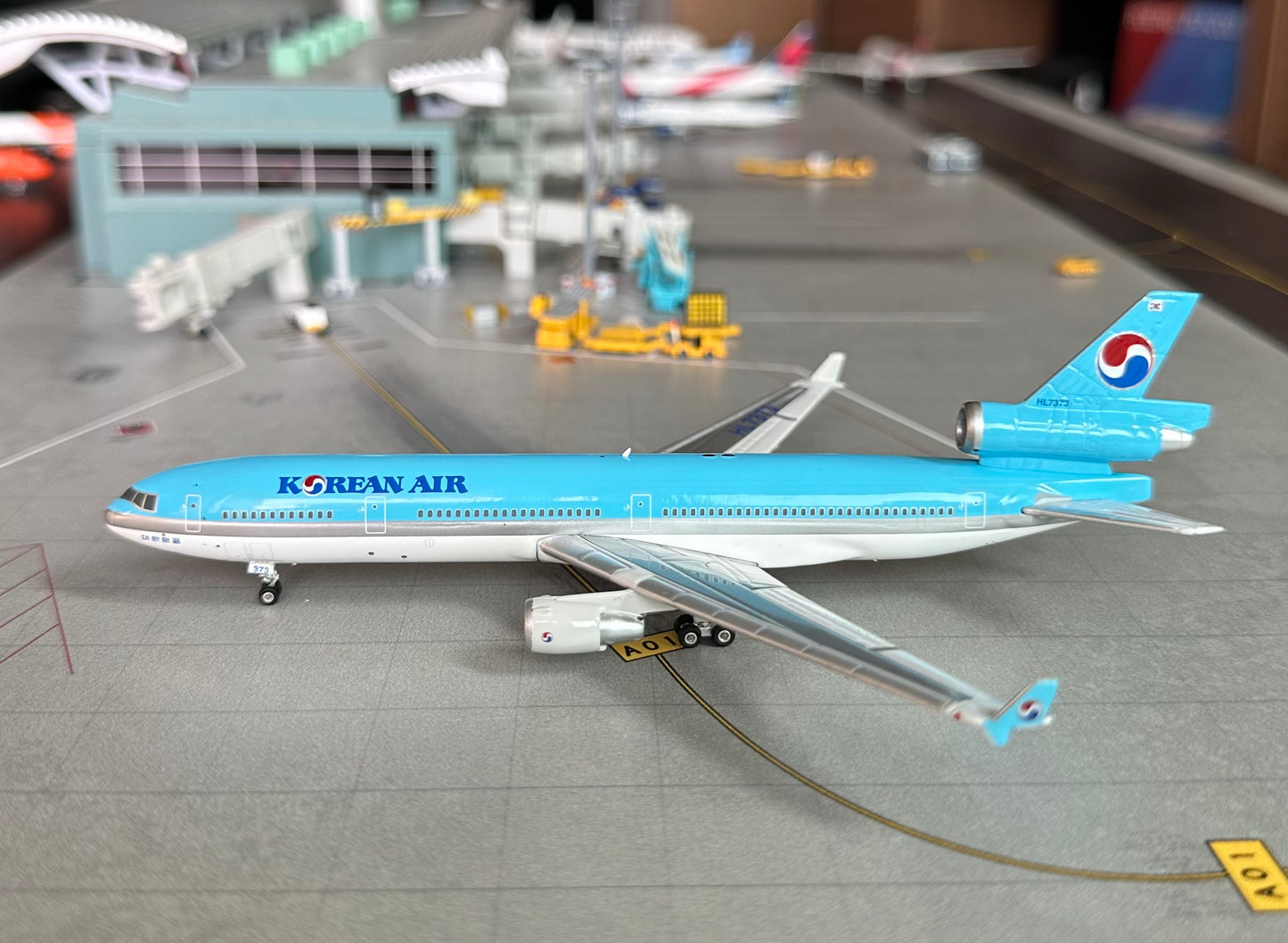 1:400 Korean Air MD-11 Phoenix Models