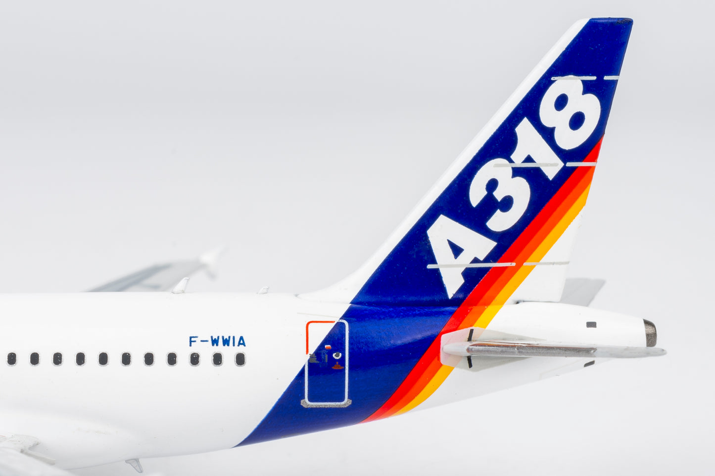 1:400 Airbus Industries A318-100 “Old colors” F-WWIA NG Models
