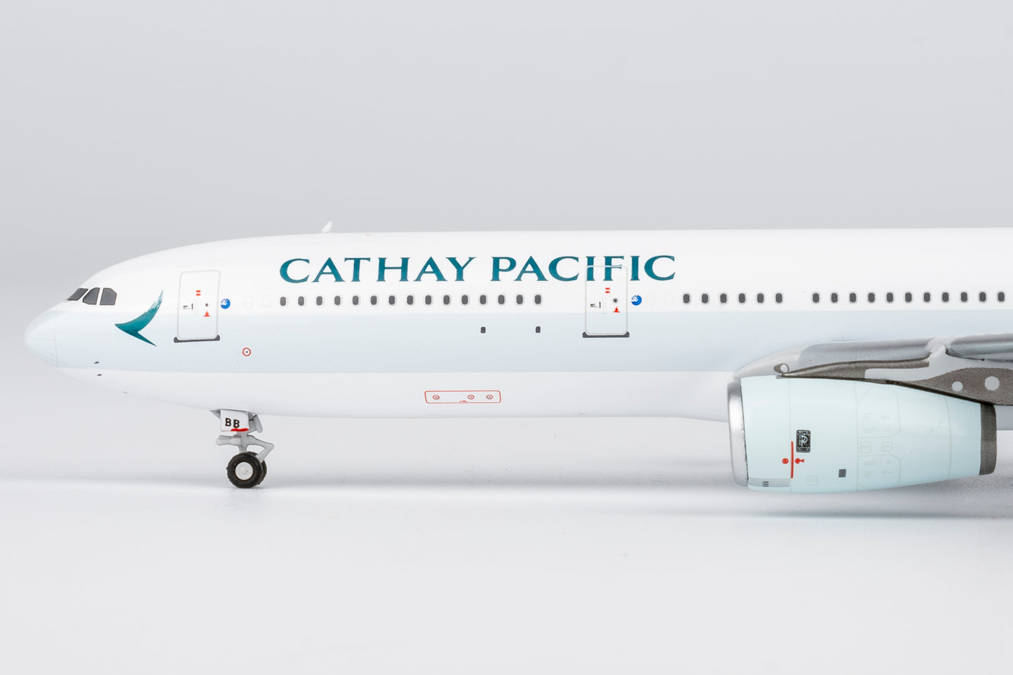 1:400 Cathay Pacific A330-300 B-LBB NG Models Ultimate Collection