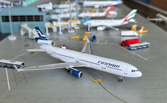 1:400 Finnair MD-11 Phoenix Models