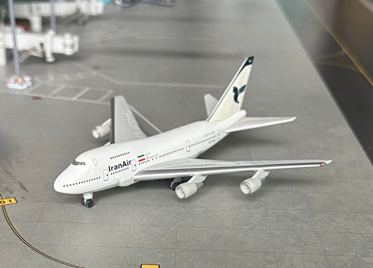 1:500 Iran Air B747SP Herpa Wings